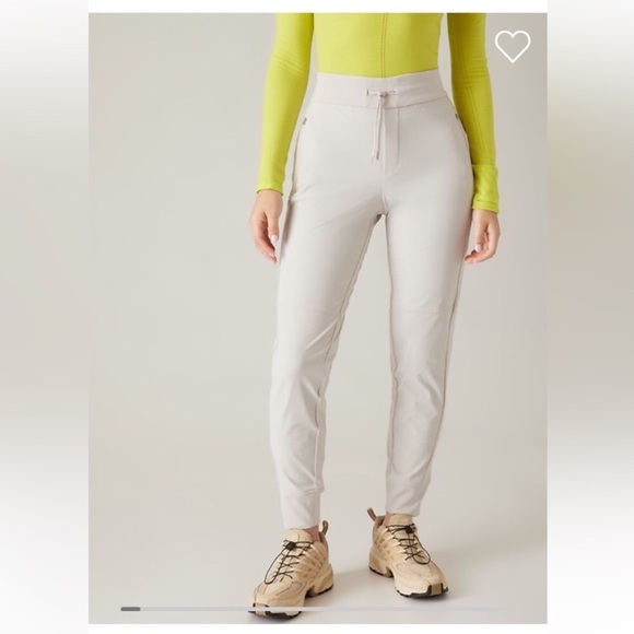 ATHLETA | HEADLANDS HYBRID MID RISE TREK JOGGER - Picture 1 of 16
